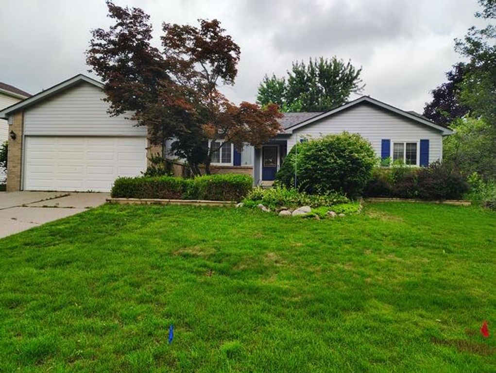 24672 Simmons Drive, Novi City, MI 48374