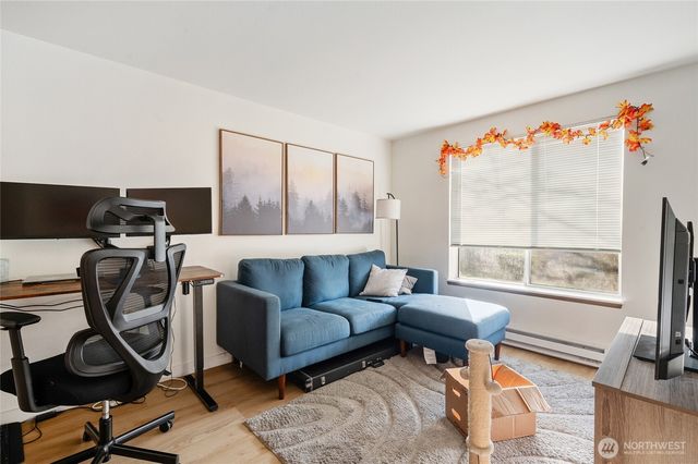 2418 NW 57th Street, Seattle, WA 98107