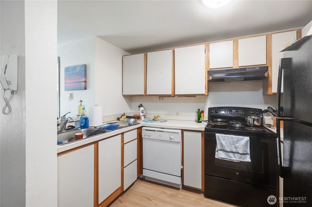 2418 NW 57th Street, Seattle, WA 98107