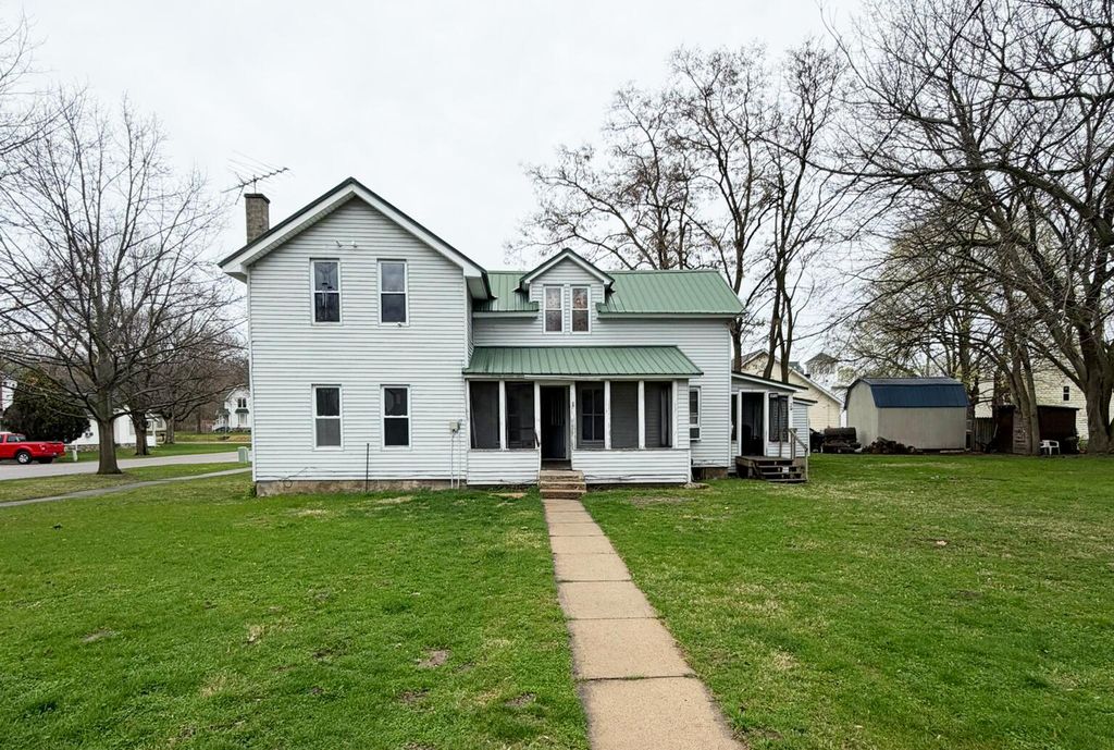 112 W Clinton Street, Augusta Vllg, MI 49012