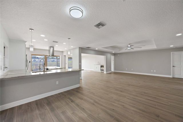 717 CARNOUSTIE TERRACE 9, Venice, FL 34293