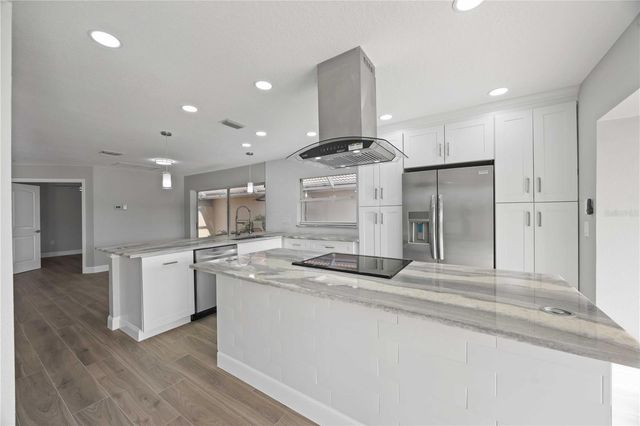 717 CARNOUSTIE TERRACE 9, Venice, FL 34293