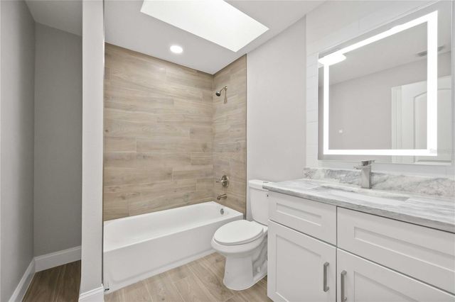 717 CARNOUSTIE TERRACE 9, Venice, FL 34293