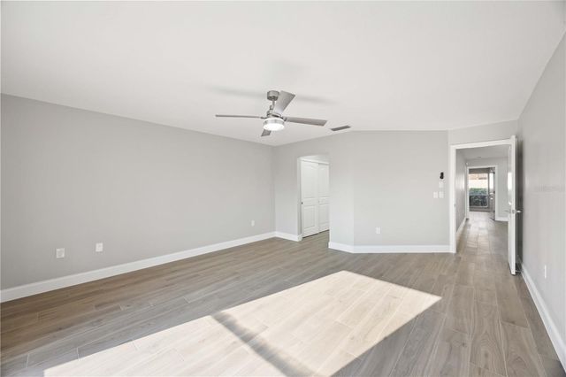 717 CARNOUSTIE TERRACE 9, Venice, FL 34293