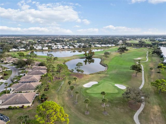 717 CARNOUSTIE TERRACE 9, Venice, FL 34293