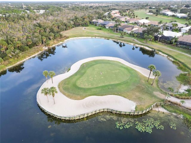 717 CARNOUSTIE TERRACE 9, Venice, FL 34293