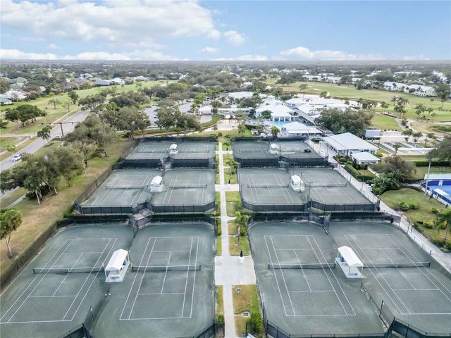 717 CARNOUSTIE TERRACE 9, Venice, FL 34293