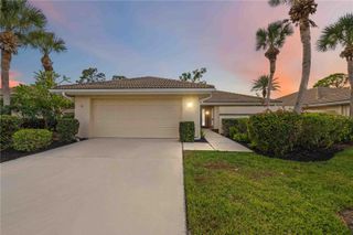 717 CARNOUSTIE TERRACE 9, Venice, FL 34293