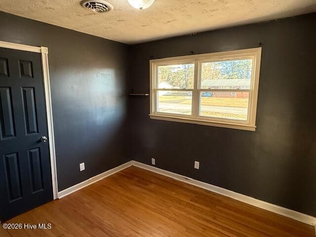 8 Oxford Drive, Jacksonville, NC 28546