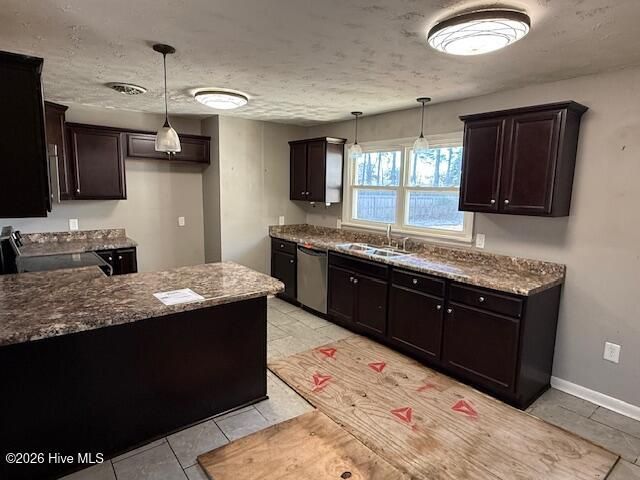 8 Oxford Drive, Jacksonville, NC 28546