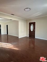 201 S Benton Way, Los Angeles, CA 90057