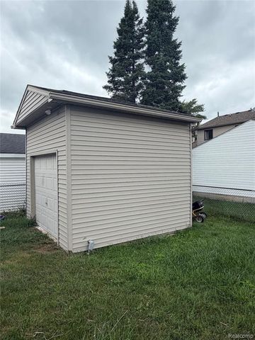25032 Richard Street, Taylor, MI 48180
