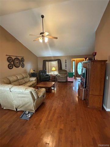 25032 Richard Street, Taylor, MI 48180