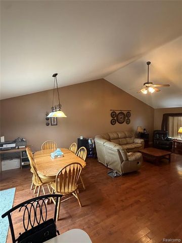 25032 Richard Street, Taylor, MI 48180