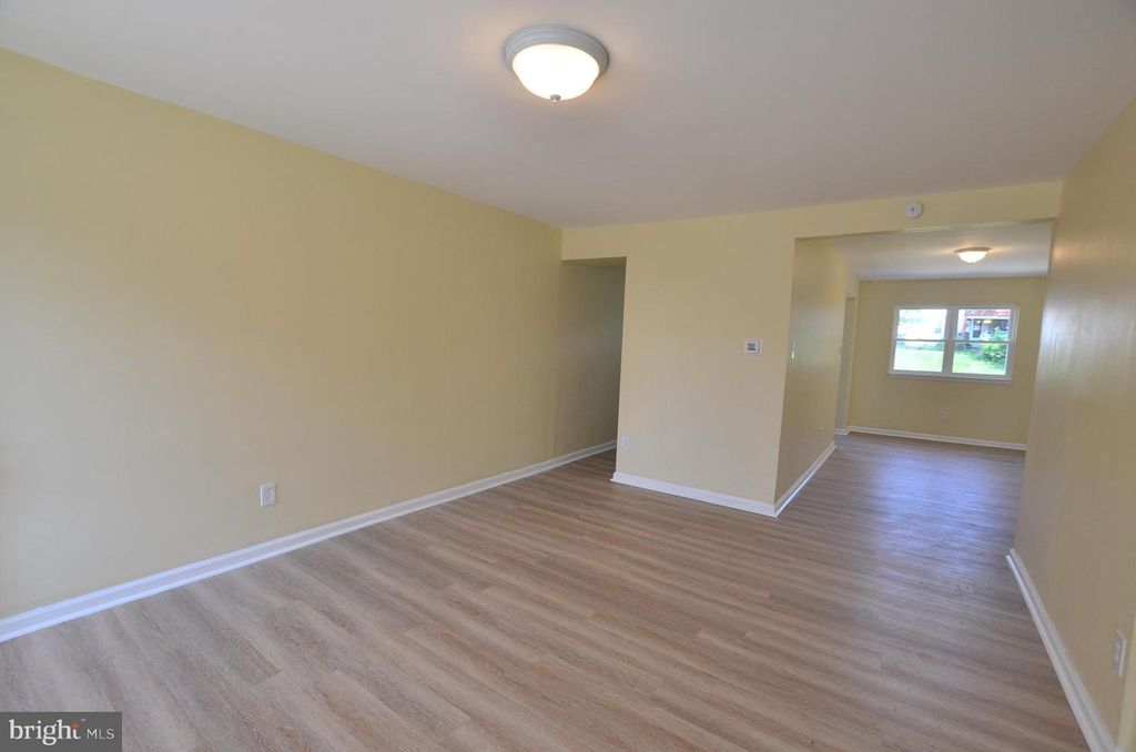 402 HOMESTEAD RD, Wilmington, DE 19805