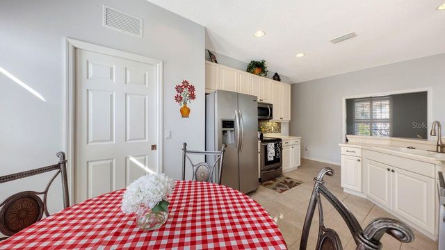 7423 SEA ISLAND LANE, Bradenton, FL 34201