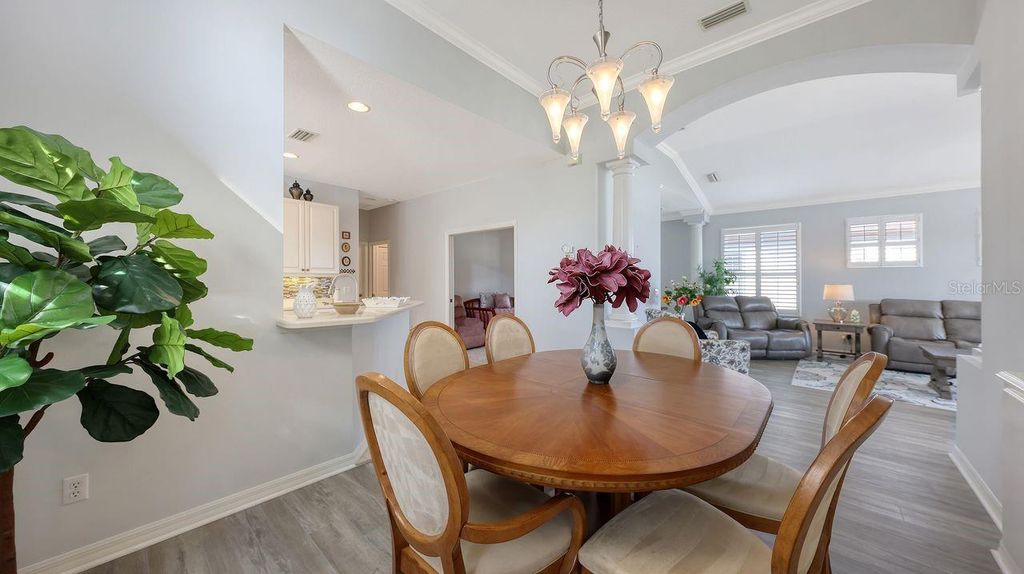 Image 12 of property listing at 7423 SEA ISLAND LANE, Bradenton, FL 34201