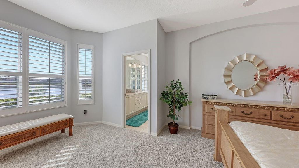 Image 20 of property listing at 7423 SEA ISLAND LANE, Bradenton, FL 34201