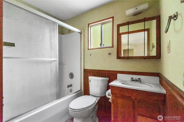 171 N Kokanee Cove Way, Hoodsport, WA 98548