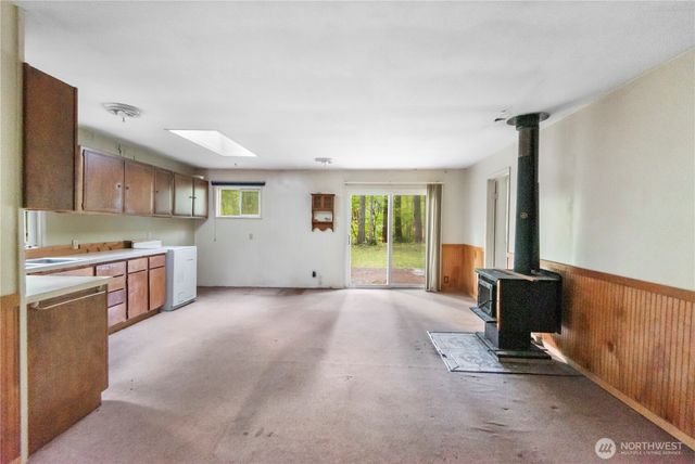 171 N Kokanee Cove Way, Hoodsport, WA 98548