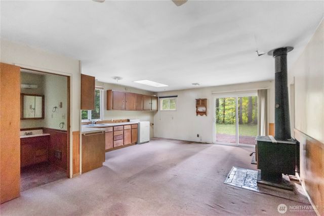 171 N Kokanee Cove Way, Hoodsport, WA 98548