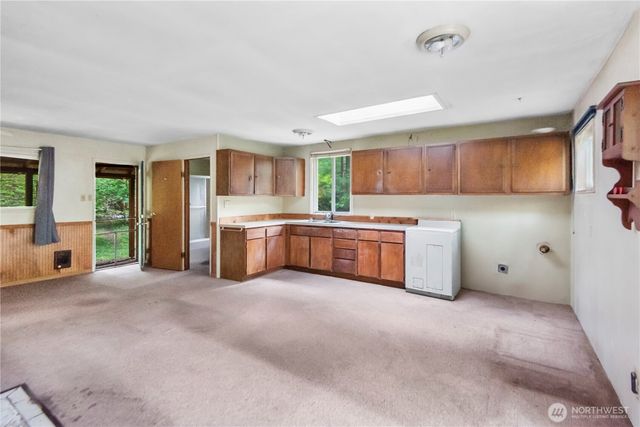 171 N Kokanee Cove Way, Hoodsport, WA 98548