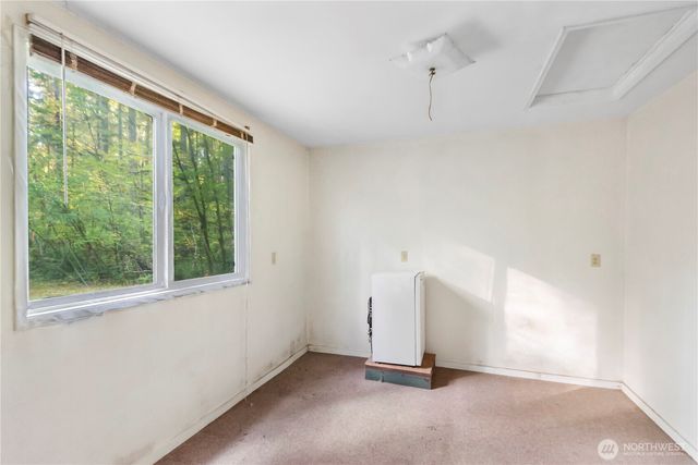 171 N Kokanee Cove Way, Hoodsport, WA 98548