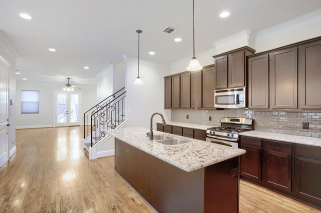 1814 Edwards Street, Houston, TX 77007