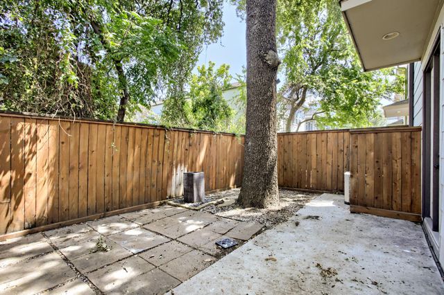 1814 Edwards Street, Houston, TX 77007