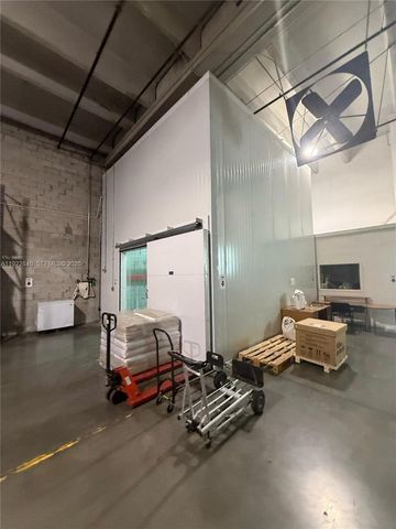 7860 NW 46th St 7860, Doral, FL 33166