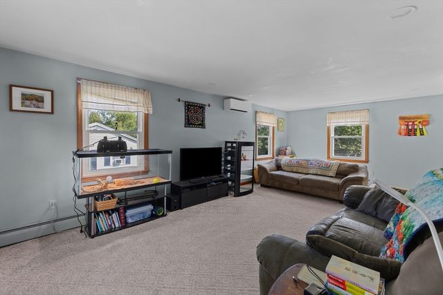 515 Prospect St, West Boylston, MA 01583