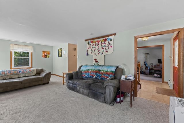515 Prospect St, West Boylston, MA 01583