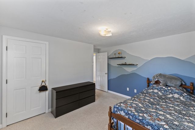 515 Prospect St, West Boylston, MA 01583