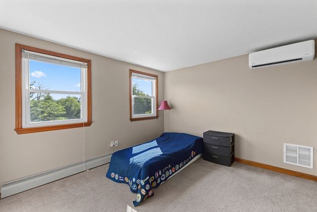 515 Prospect St, West Boylston, MA 01583