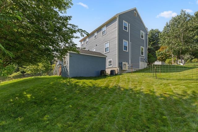 515 Prospect St, West Boylston, MA 01583