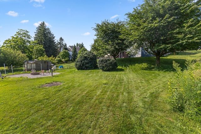 515 Prospect St, West Boylston, MA 01583