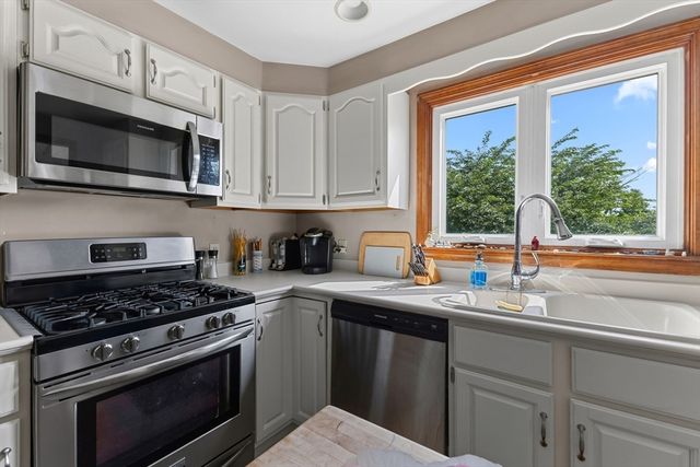 515 Prospect St, West Boylston, MA 01583