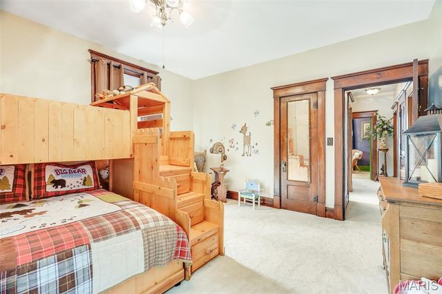 842 Lewis Avenue, Wood River, IL 62095