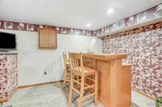 842 Lewis Avenue, Wood River, IL 62095