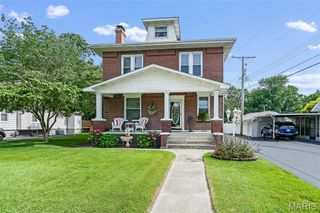 842 Lewis Avenue, Wood River, IL 62095