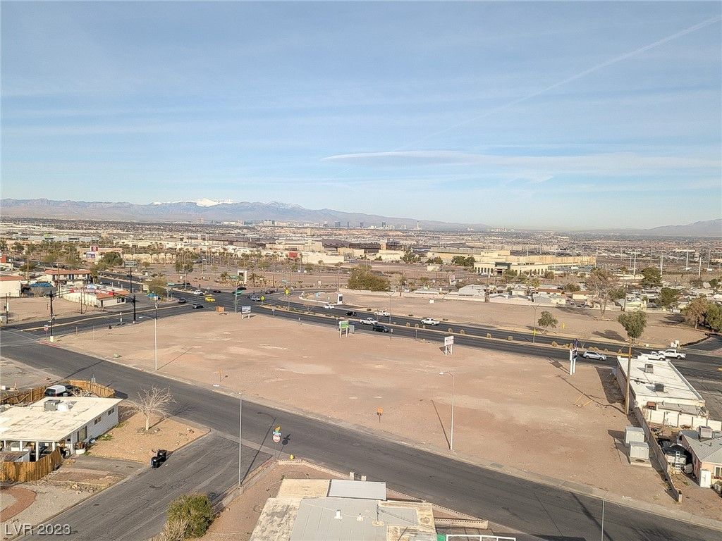 1 South Water Street, Henderson, NV 89015