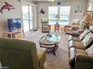 4417 Country Club BLVD B8, Cape Coral, FL 33904