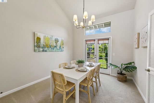 63 Sea Brg, Alameda, CA 94502