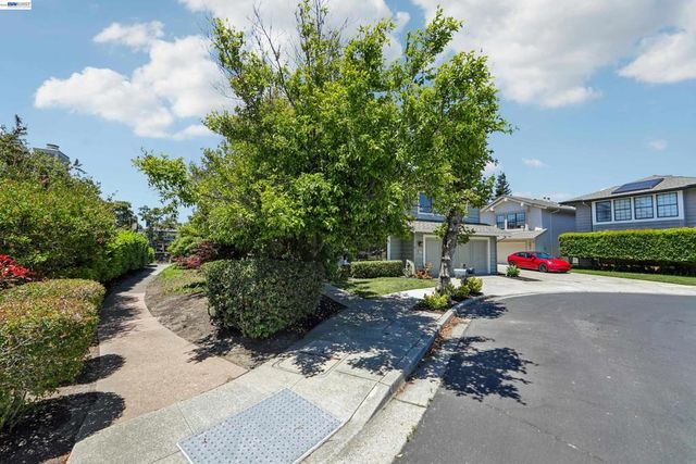 63 Sea Brg, Alameda, CA 94502