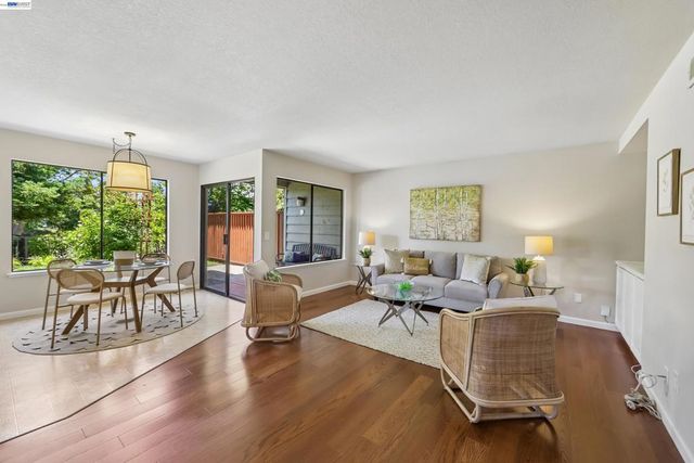 63 Sea Brg, Alameda, CA 94502