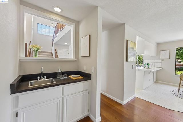 63 Sea Brg, Alameda, CA 94502