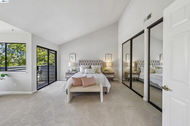 63 Sea Brg, Alameda, CA 94502