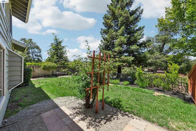 63 Sea Brg, Alameda, CA 94502