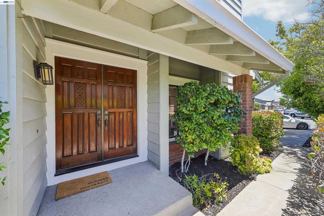 63 Sea Brg, Alameda, CA 94502