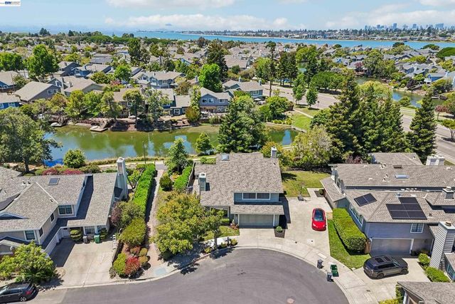 63 Sea Brg, Alameda, CA 94502
